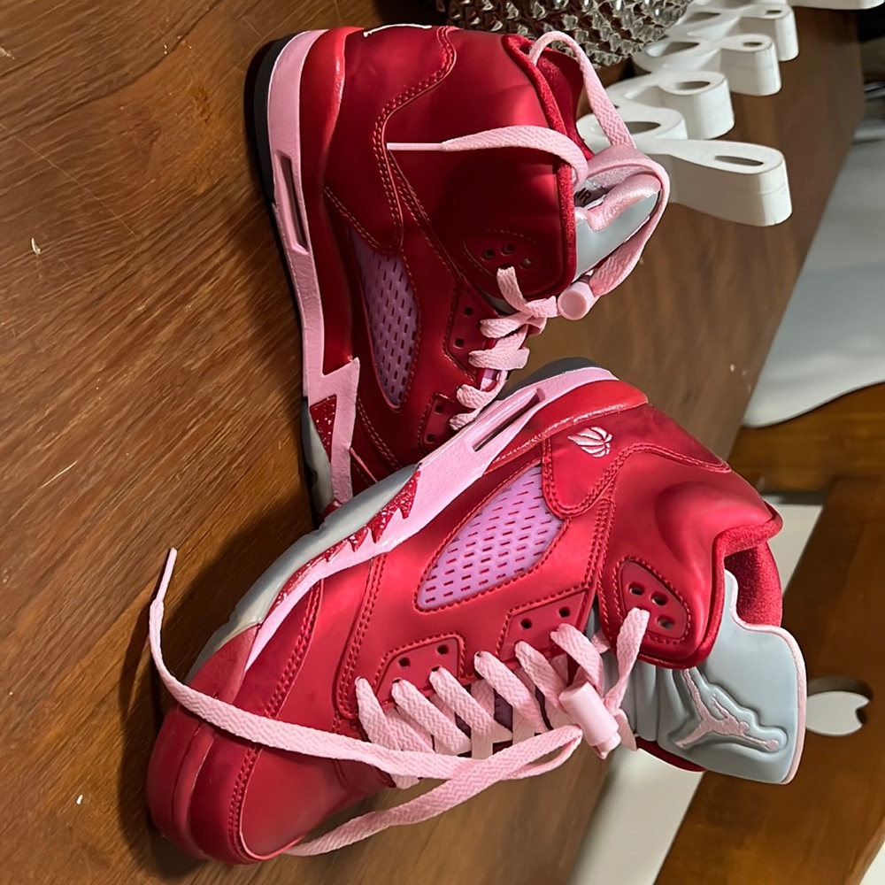 Selling 5Y Girls Air Jordan 5 Retro (GS)